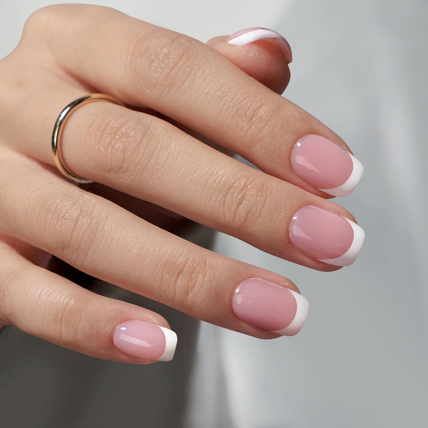 24枚入りショートスクエアホワイトフランスフルカバーフェイク - Nail Art France のレビューと価格