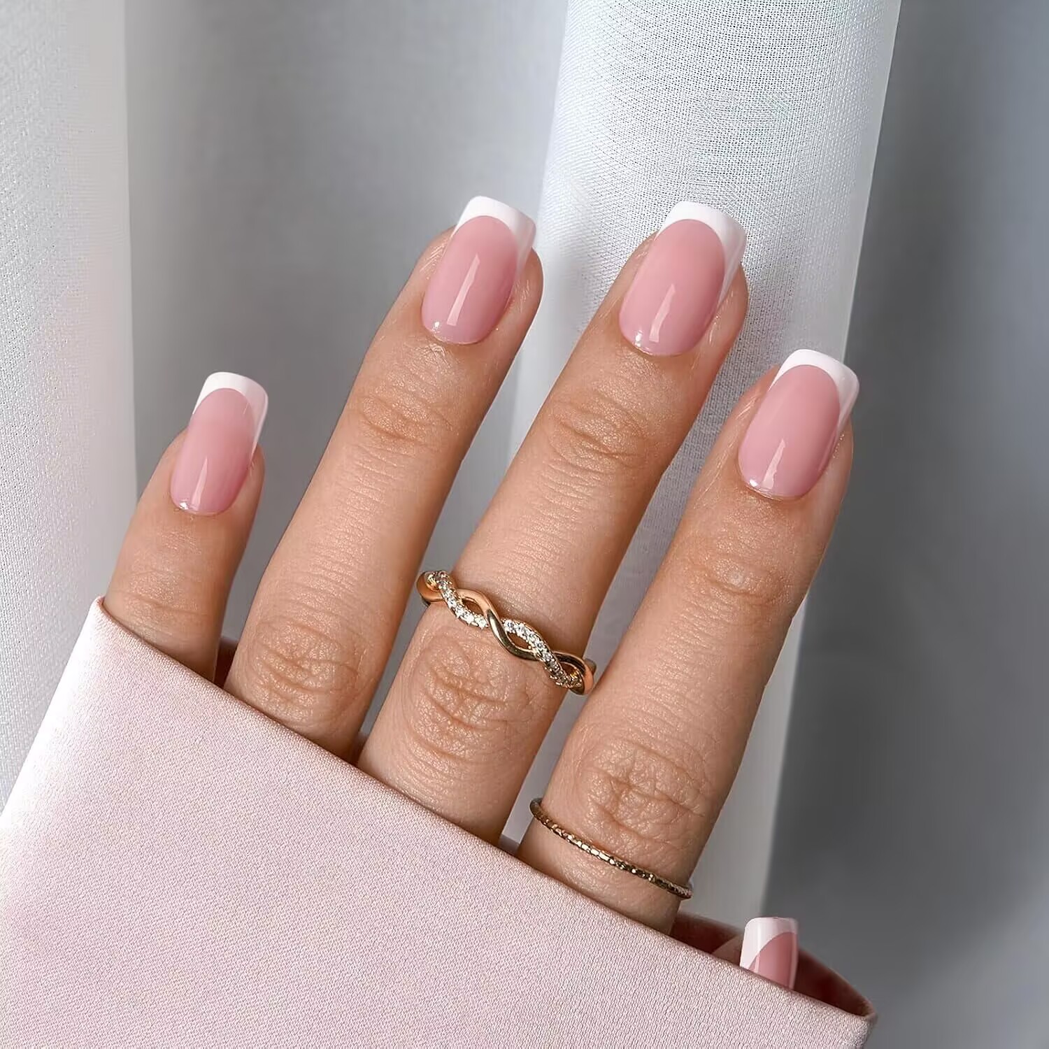24枚入りショートスクエアホワイトフランスフルカバーフェイク - Nail Art France のレビューと価格